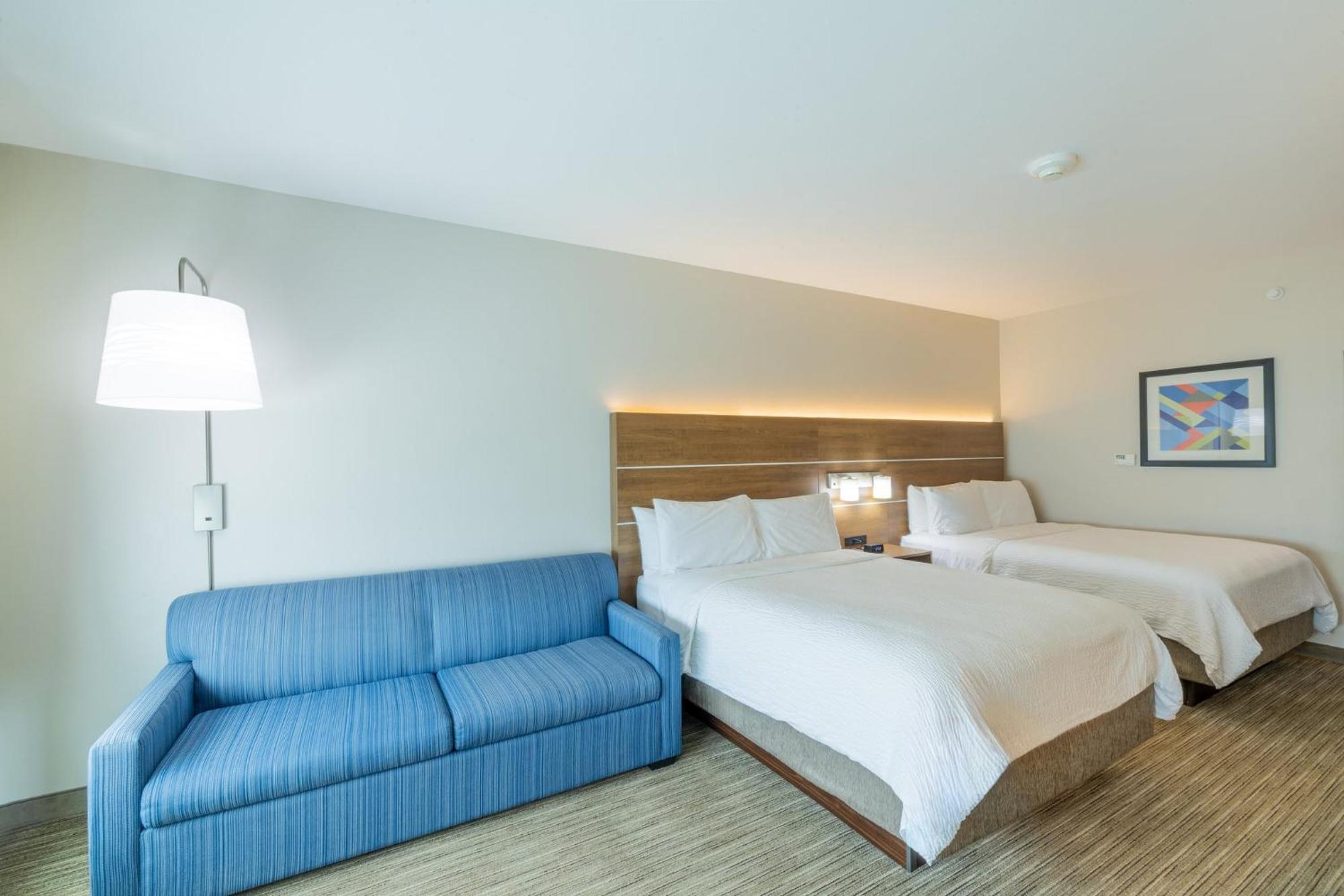 Holiday Inn Express & Suites - Lindale By Ihg Luaran gambar